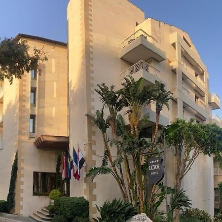 Luxor Hotel Jounieh Buitenkant foto
