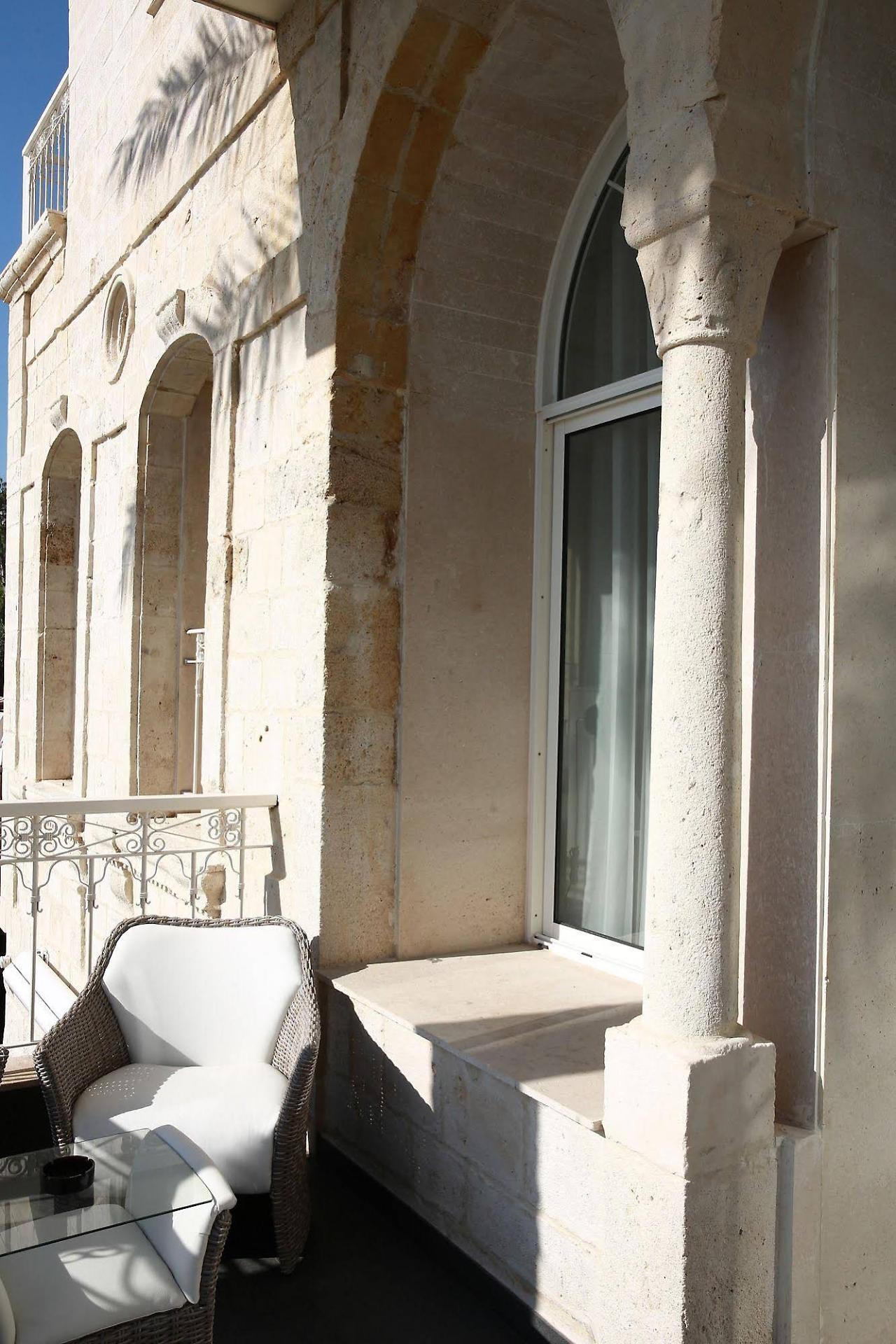 Luxor Hotel Jounieh Buitenkant foto