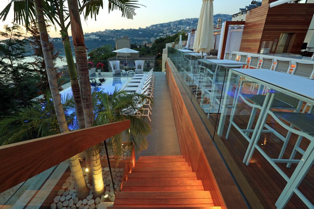 Luxor Hotel Jounieh Buitenkant foto