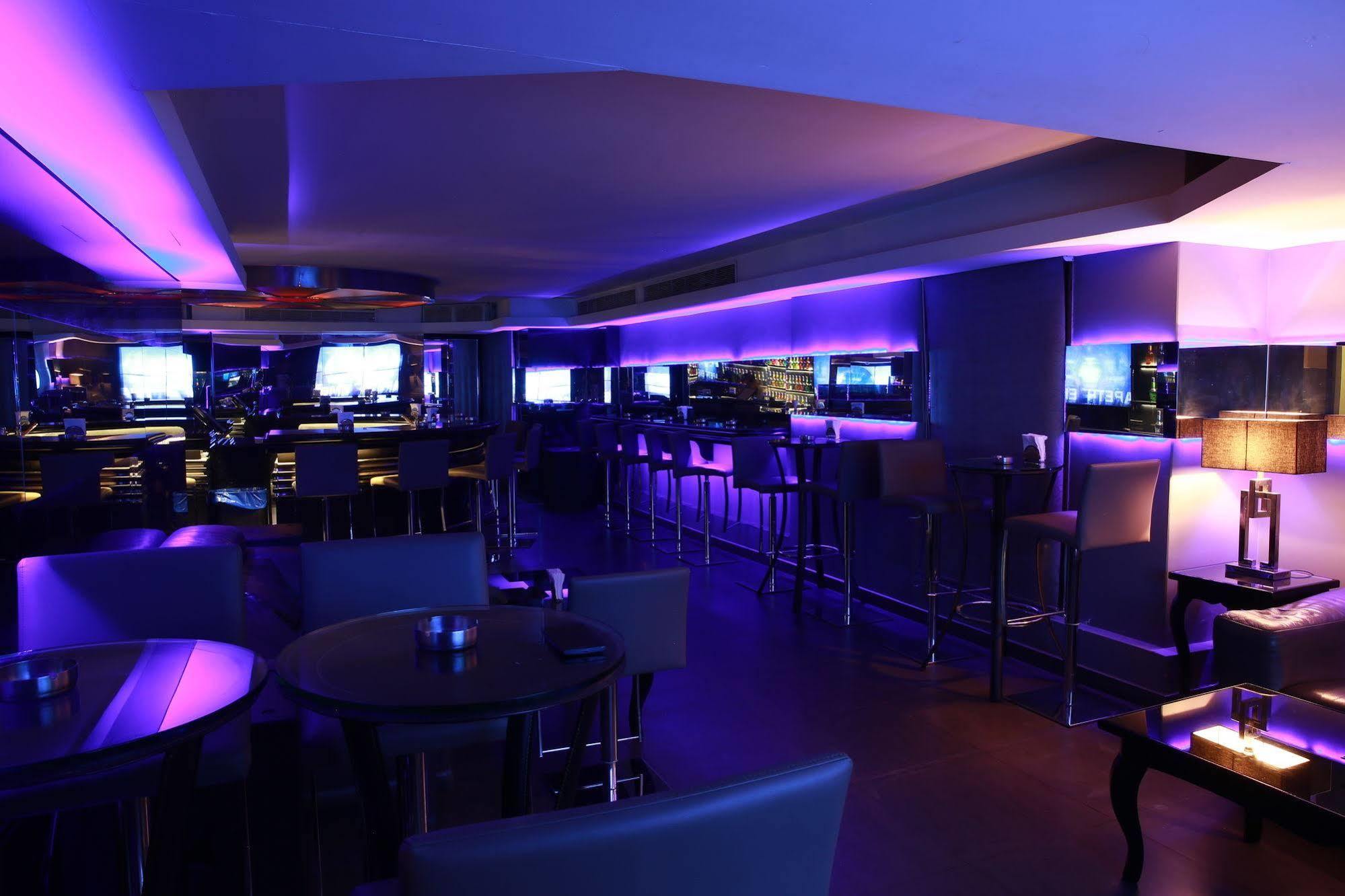 Luxor Hotel Jounieh Buitenkant foto